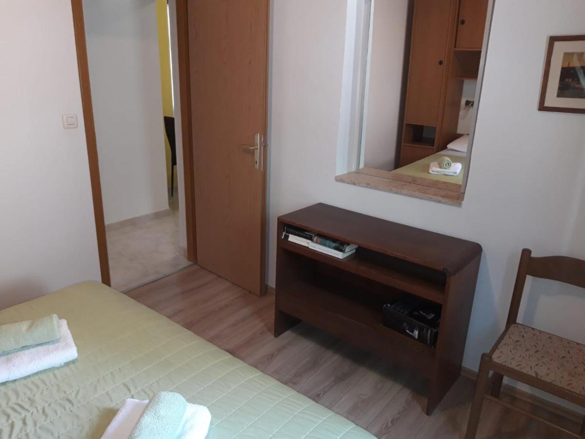 Relax Ravni Apartment Ngoại thất bức ảnh
