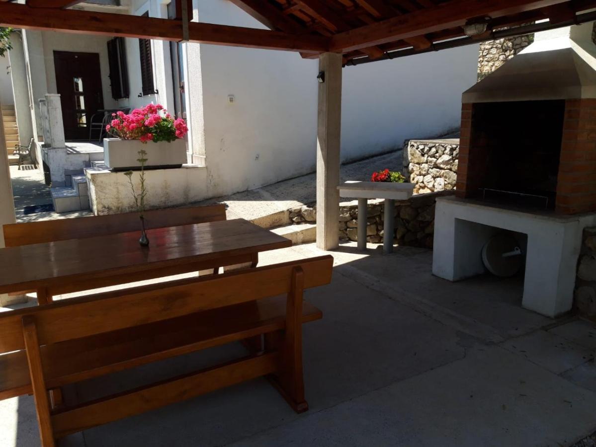 Relax Ravni Apartment Ngoại thất bức ảnh
