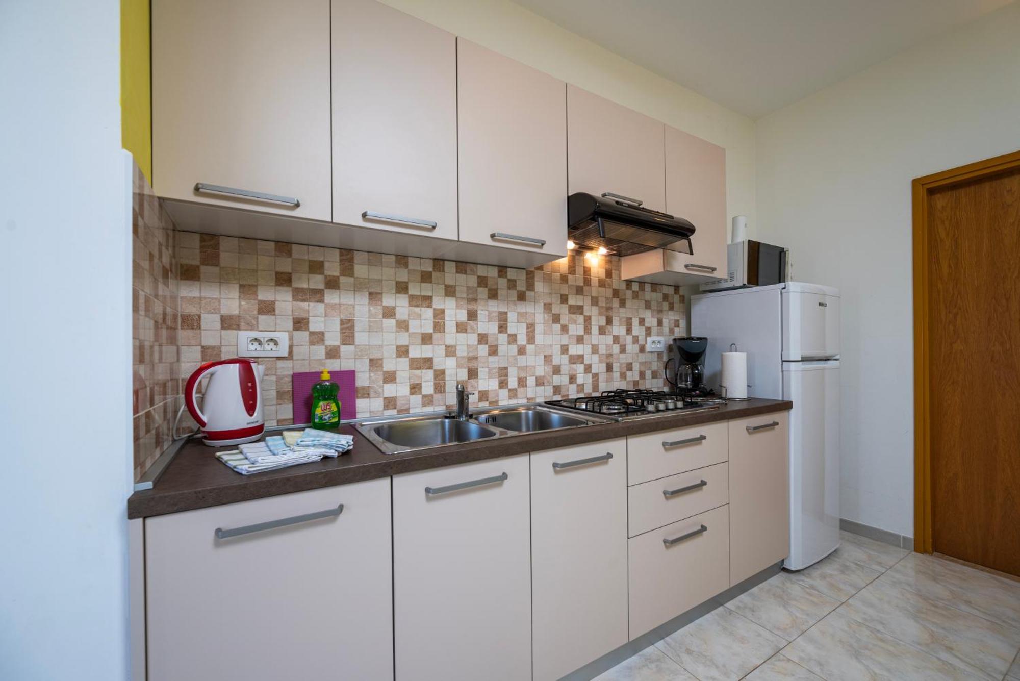 Relax Ravni Apartment Ngoại thất bức ảnh